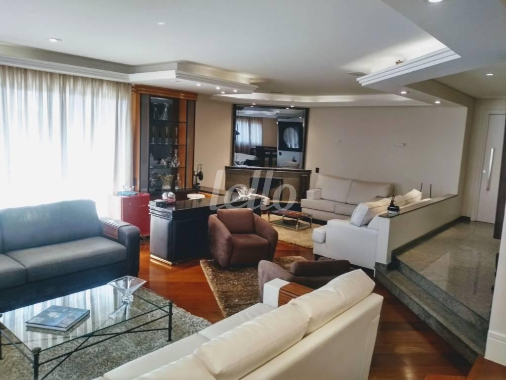 SALA de Apartamento à venda, Padrão com 270 m², 3 quartos e 2 vagas em Vila Mariana - São Paulo