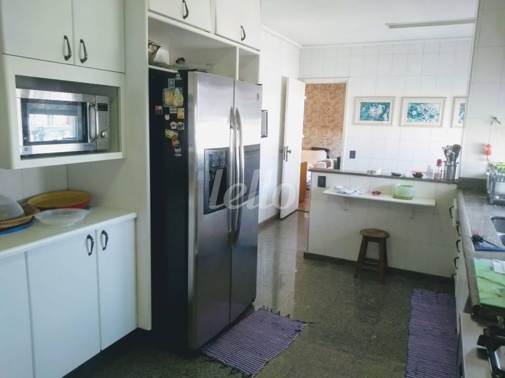 COZINHA de Apartamento à venda, Padrão com 270 m², 3 quartos e 2 vagas em Vila Mariana - São Paulo