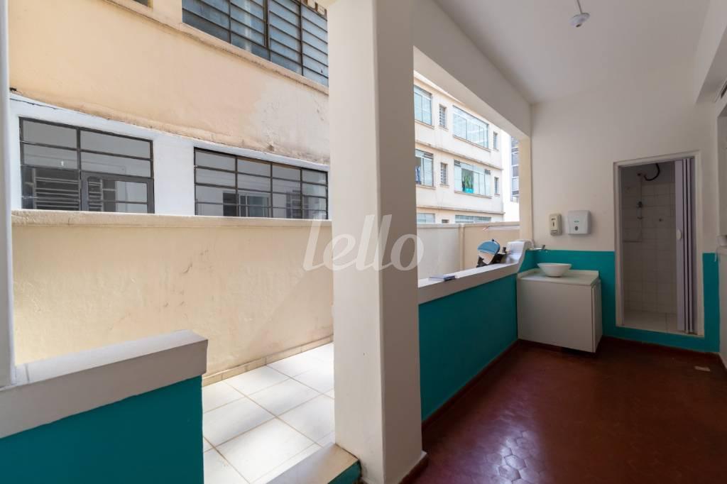 HALL DOS BANHEIROS de Apartamento à venda, Padrão com 183 m², 1 quarto e em Paraíso - São Paulo
