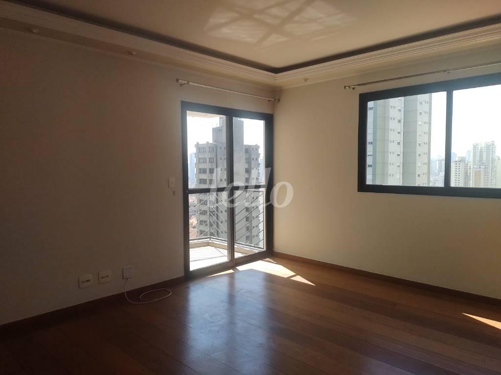 LIVING de Apartamento à venda, Padrão com 100 m², 3 quartos e 3 vagas em Vila Mariana - São Paulo