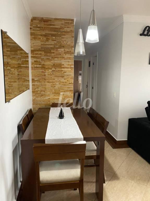 SALA DOIS AMBIENTES de Apartamento à venda, Padrão com 49 m², 2 quartos e 1 vaga em Vila Ema - São Paulo