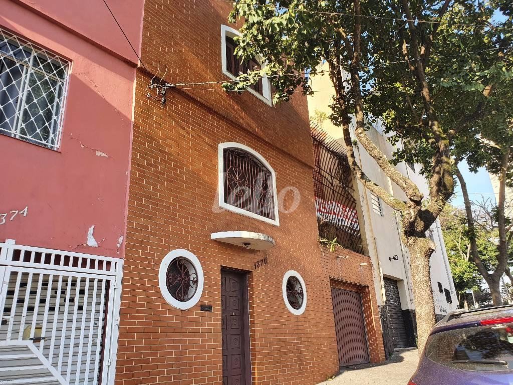 FACHADA de Casa à venda, sobrado com 136 m², 2 quartos e 1 vaga em Vila Prudente - São Paulo