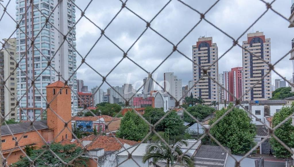 VISTA de Apartamento à venda, Padrão com 80 m², 2 quartos e 1 vaga em Vila Mariana - São Paulo