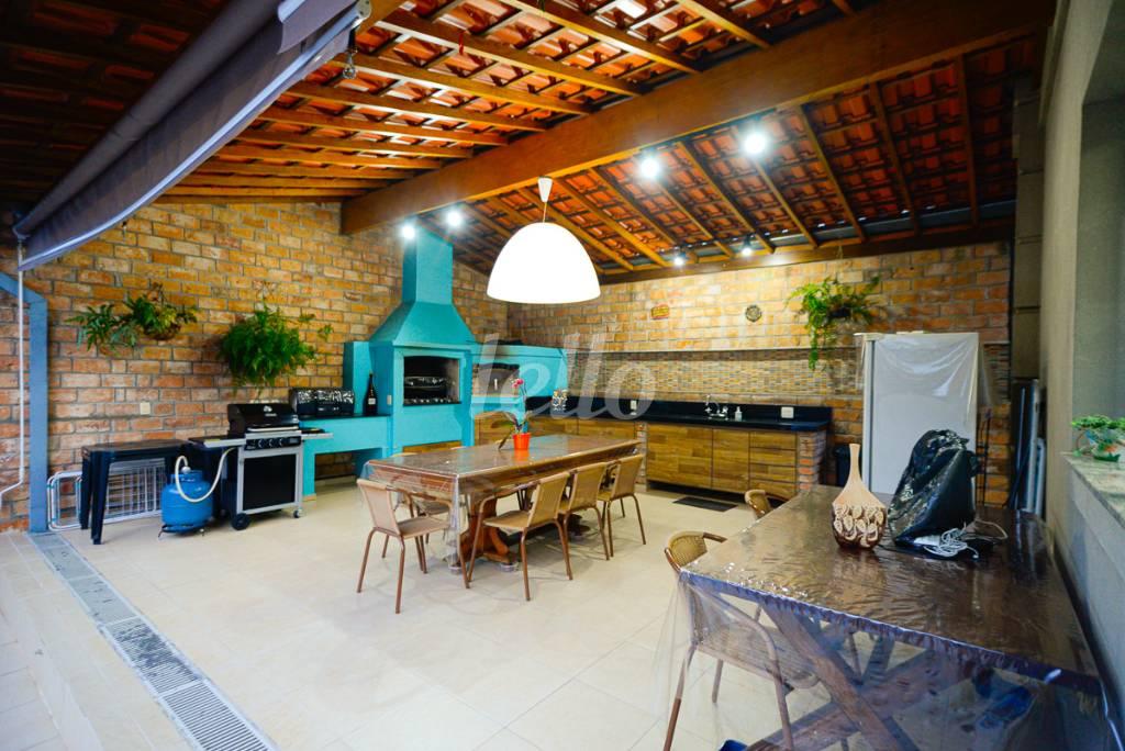 ESPAÇO GOURMET de Casa à venda, sobrado com 500 m², 3 quartos e 6 vagas em Tremembé - São Paulo