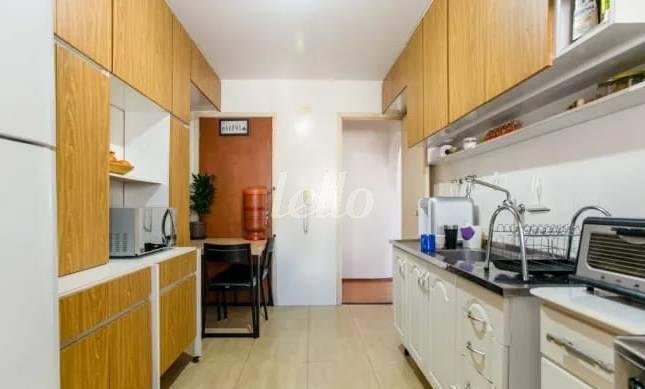 COZINHA de Apartamento à venda, Padrão com 71 m², 2 quartos e 1 vaga em Indianópolis - São Paulo