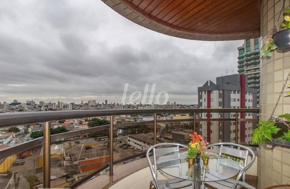 SACADA de Apartamento à venda, Padrão com 177 m², 4 quartos e 3 vagas em Vila Carrão - São Paulo