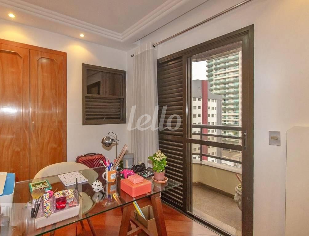 SUÍTE 1 de Apartamento à venda, Padrão com 177 m², 4 quartos e 3 vagas em Vila Carrão - São Paulo