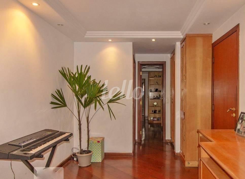 SALA de Apartamento à venda, Padrão com 177 m², 4 quartos e 3 vagas em Vila Carrão - São Paulo