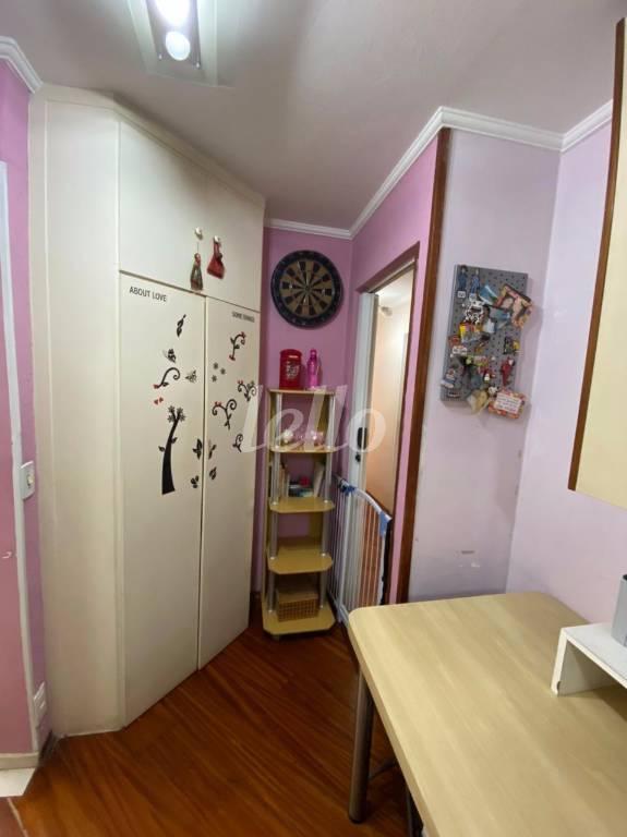 DORMITÓRIO de Apartamento à venda, Padrão com 70 m², 2 quartos e 1 vaga em Bela Vista - São Paulo