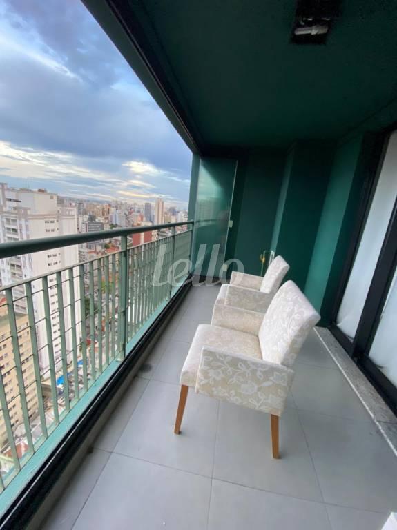 VARANDA de Apartamento à venda, Padrão com 80 m², 2 quartos e 1 vaga em Bela Vista - São Paulo