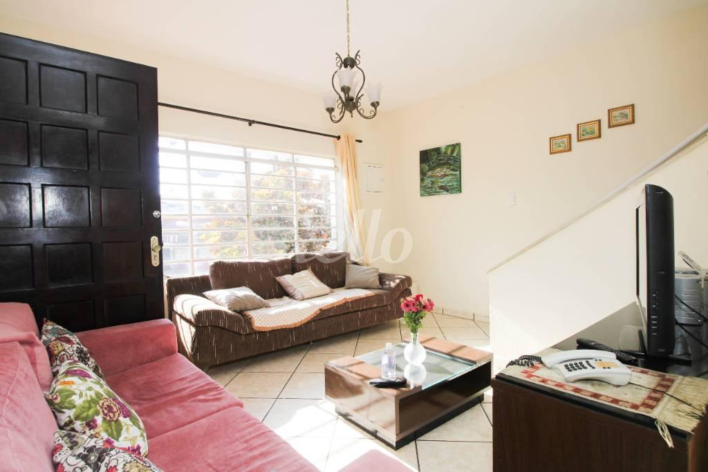SALA de Casa para alugar, sobrado com 240 m², 3 quartos e 8 vagas em Campestre - Santo André