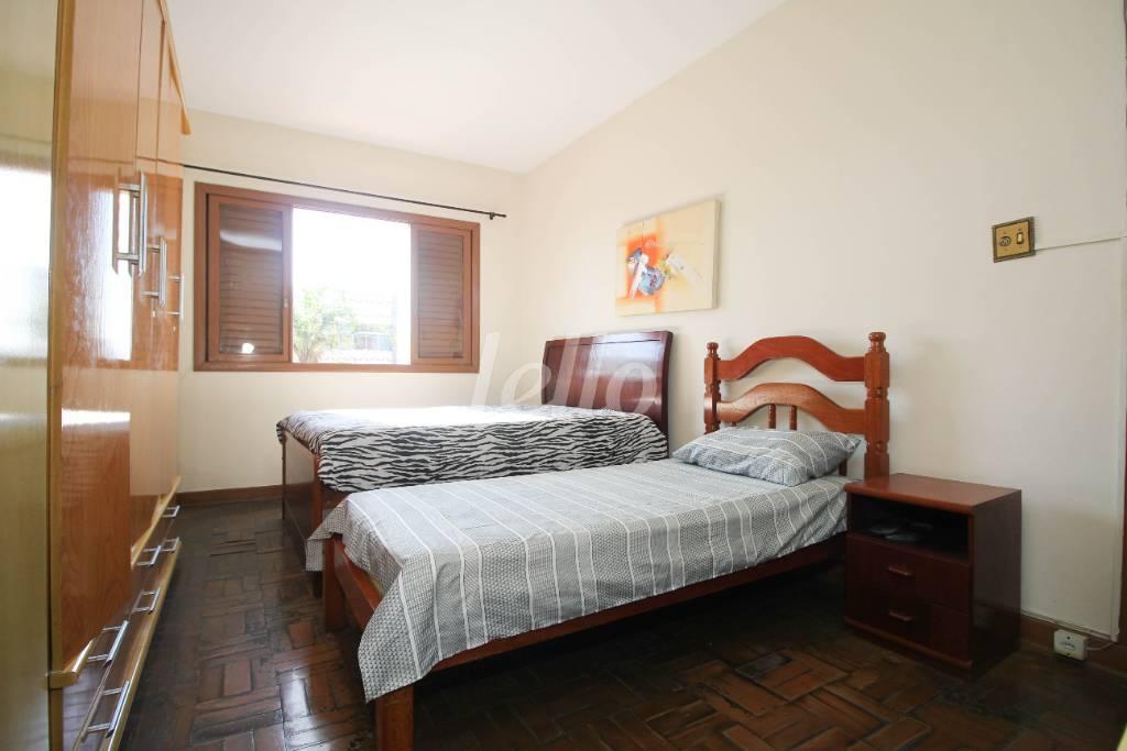 DORMITORIO 2 de Casa para alugar, sobrado com 240 m², 3 quartos e 8 vagas em Campestre - Santo André