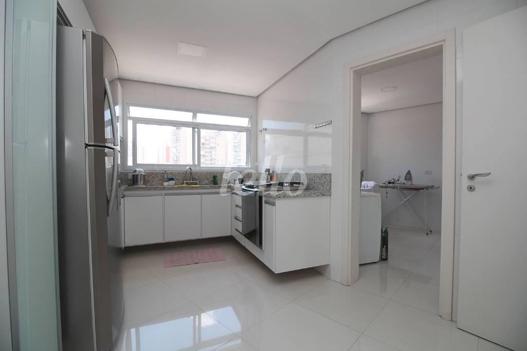 COZINHA de Apartamento à venda, Padrão com 149 m², 3 quartos e 1 vaga em Centro - São Bernardo do Campo