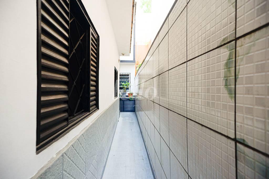 CORREDOR EXTERNO_MSS3036 de Casa à venda, sobrado com 206 m², 4 quartos e 2 vagas em Santana - São Paulo
