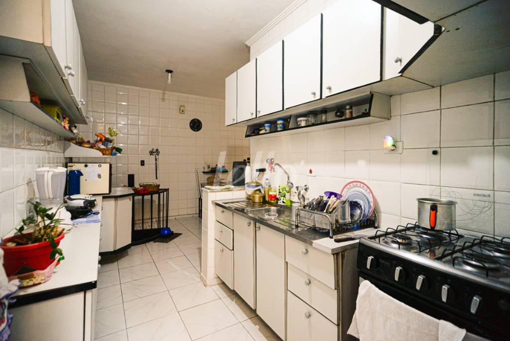 COZINHA de Casa à venda, sobrado com 206 m², 4 quartos e 2 vagas em Santana - São Paulo