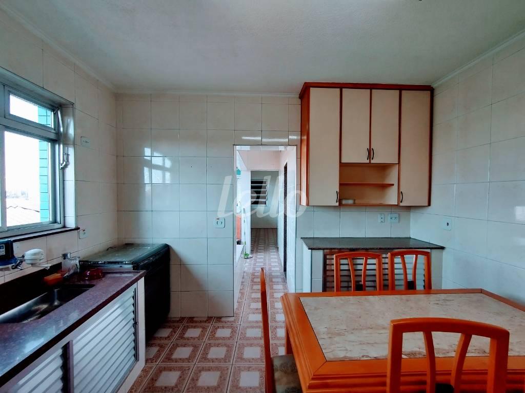 COZINHA de Casa à venda, sobrado com 90 m², 3 quartos e 1 vaga em Água Rasa - São Paulo