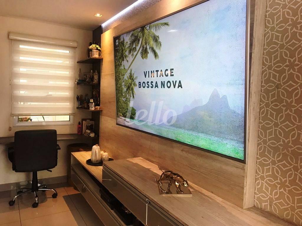SALA - TV de Casa à venda, sobrado com 375 m², 3 quartos e 5 vagas em Cidade Mãe do Céu - São Paulo