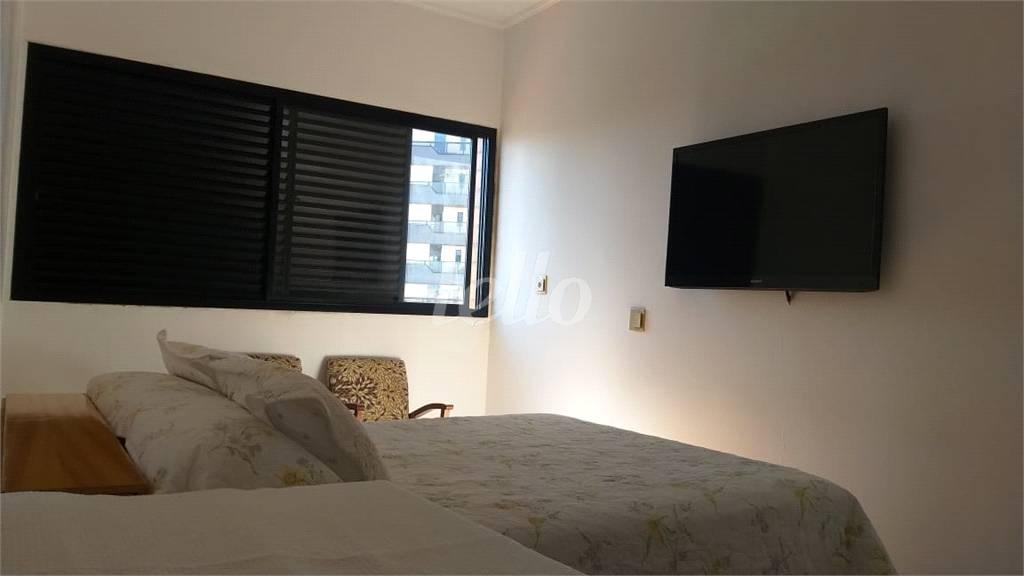 DORMITÓRIO de Apartamento à venda, Padrão com 137 m², 2 quartos e 2 vagas em Vila Santo Estéfano - São Paulo