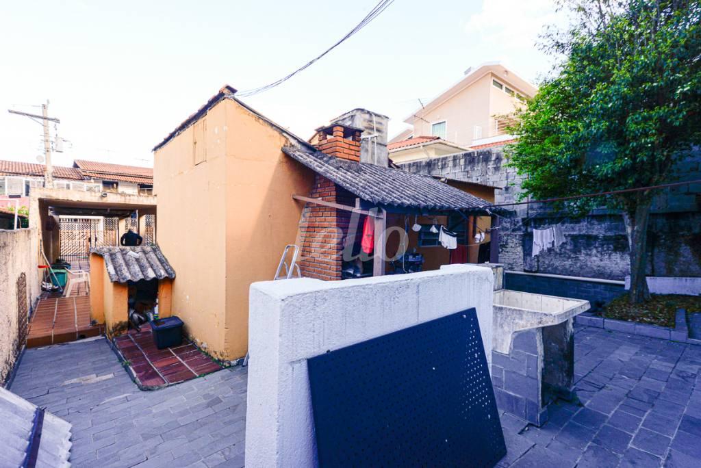 QUINTAL FUNDOS de Casa à venda, sobrado com 150 m², 2 quartos e 4 vagas em Vila Mazzei - São Paulo