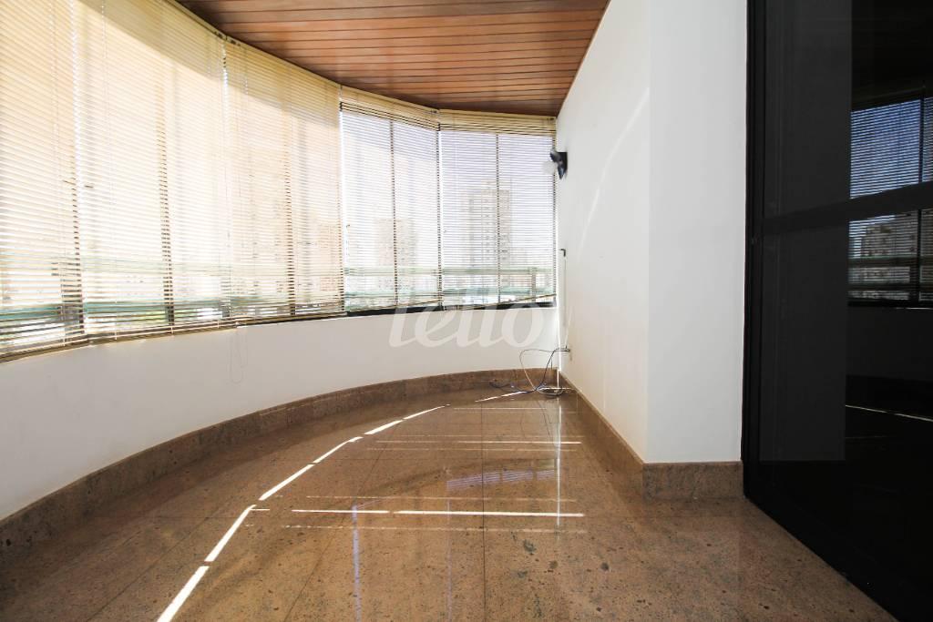 SACADA de Apartamento à venda, Padrão com 237 m², 3 quartos e 4 vagas em Brooklin Paulista - São Paulo