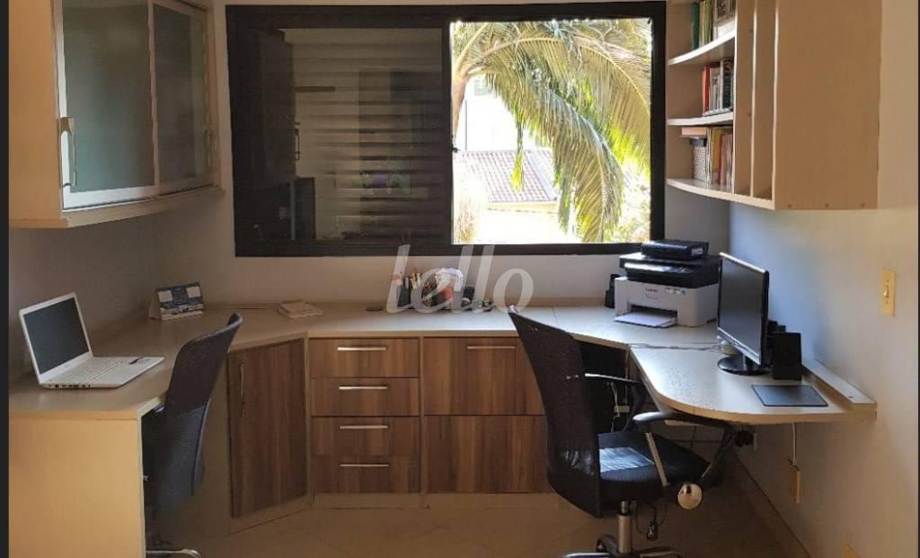 ESCRITORIO de Apartamento à venda, Padrão com 80 m², 2 quartos e 2 vagas em Bosque da Saúde - São Paulo