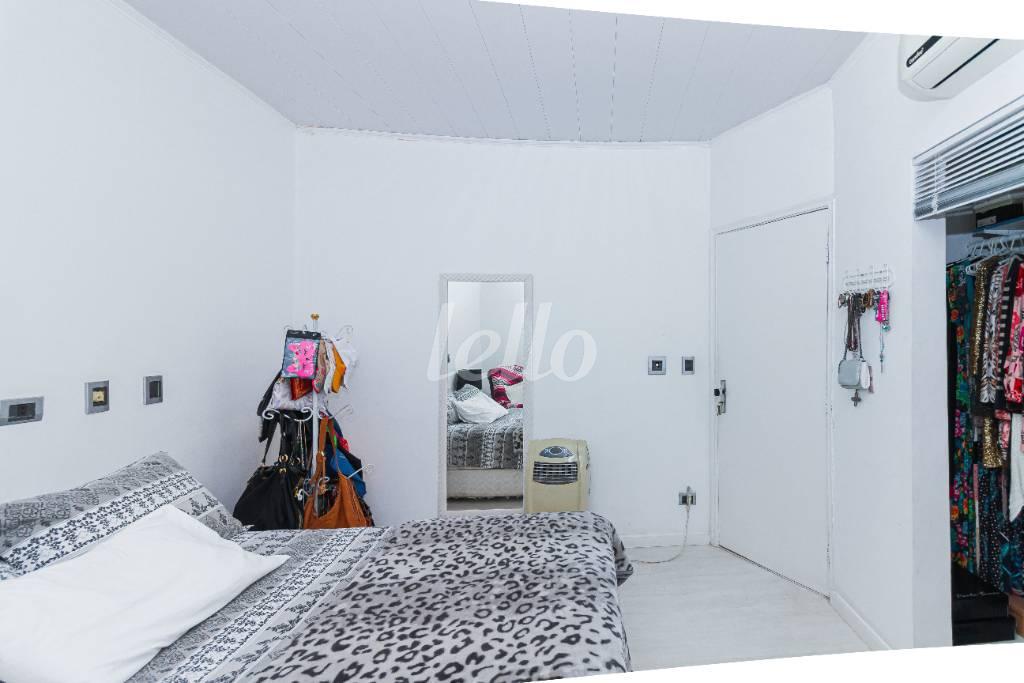 DORMITÓRIO de Casa à venda, sobrado com 230 m², 2 quartos e 5 vagas em Vila Nova Conceição - São Paulo
