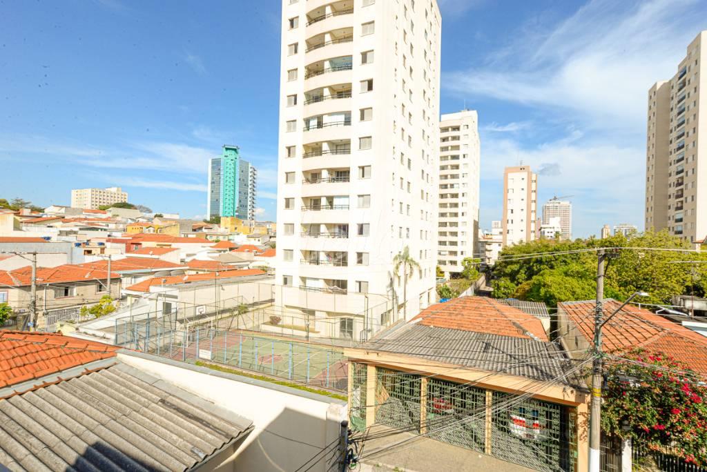 VISTA de Casa à venda, sobrado com 236 m², 4 quartos e 2 vagas em Vila Prudente - São Paulo