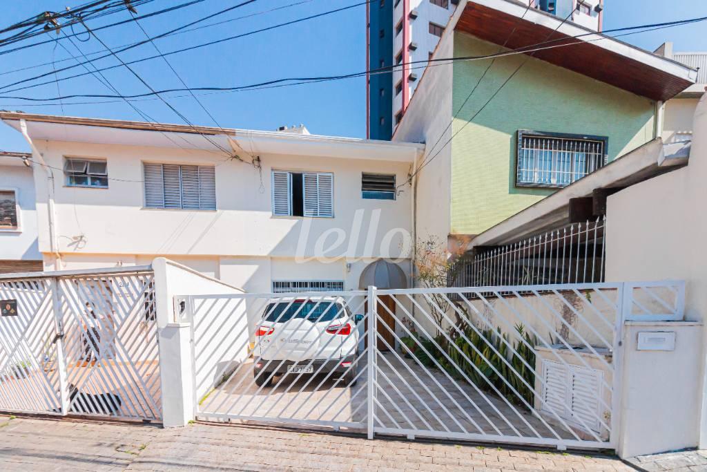 FACHADA de Casa à venda, sobrado com 150 m², 3 quartos e 2 vagas em Mirandopolis - São Paulo
