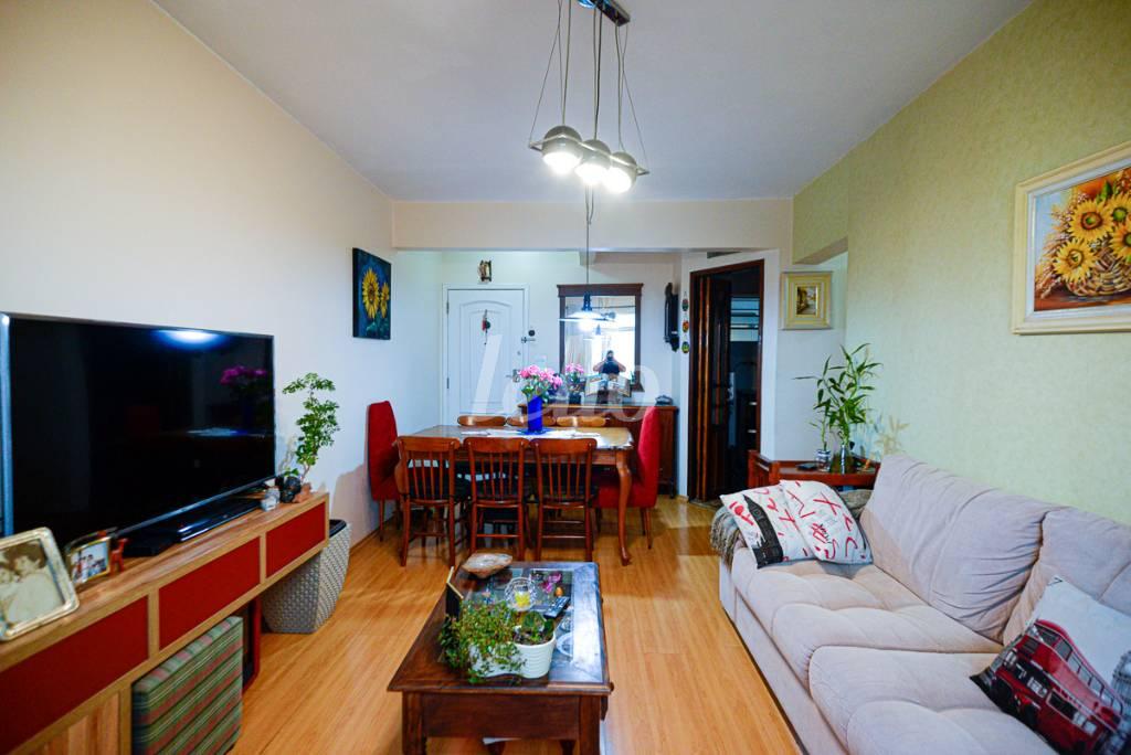 SALA DOIS AMBIENTES de Apartamento à venda, Padrão com 80 m², 2 quartos e 1 vaga em Mooca - São Paulo