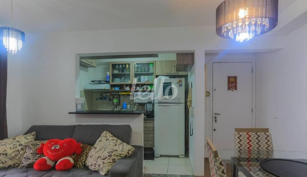 SALA de Apartamento à venda, Padrão com 50 m², 2 quartos e 1 vaga em Liberdade - São Paulo