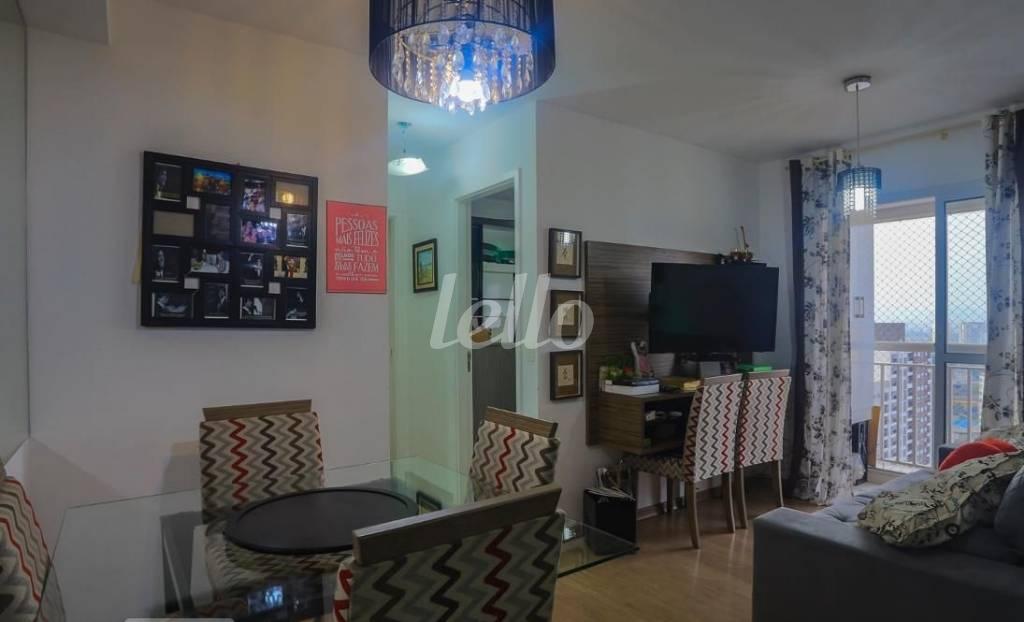 SALA de Apartamento à venda, Padrão com 50 m², 2 quartos e 1 vaga em Liberdade - São Paulo