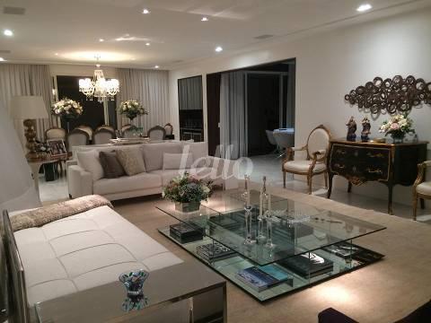 SALA de Apartamento à venda, Padrão com 366 m², 4 quartos e 6 vagas em Alto da Lapa - São Paulo