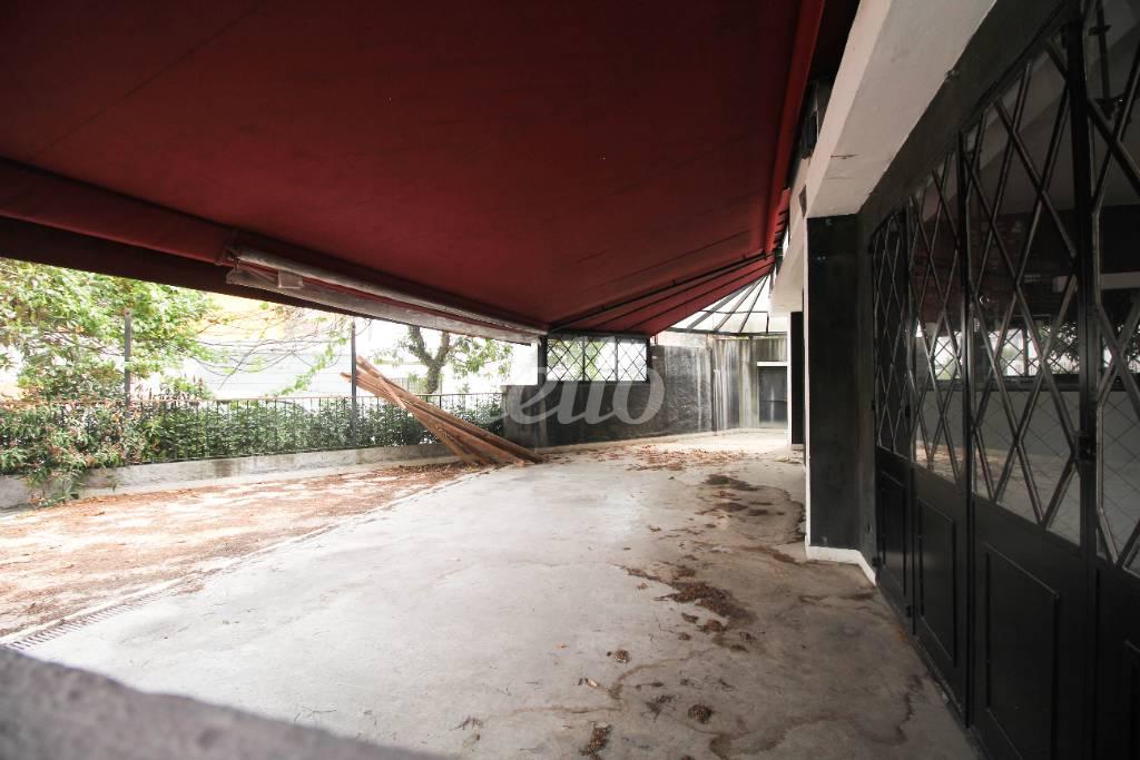 ÁREA EXTERNA de Casa para alugar, sobrado com 251 m², e em Santo Amaro - São Paulo