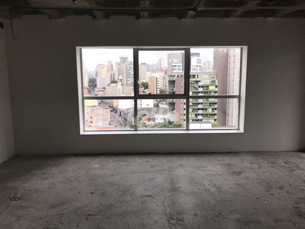 CONJUNTO 131M² de Sala / Conjunto para alugar, Padrão com 192 m², e 5 vagas em Água Branca - São Paulo