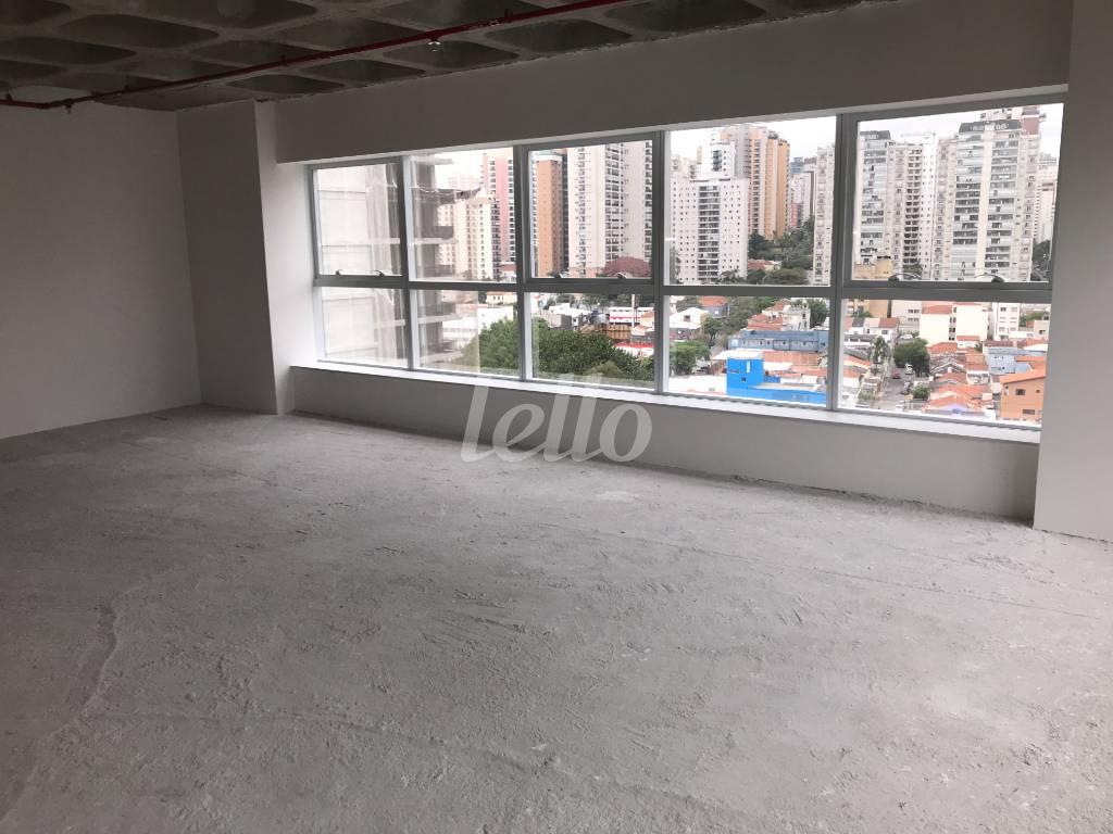 CONJUNTO 61M² de Sala / Conjunto para alugar, Padrão com 192 m², e 5 vagas em Água Branca - São Paulo