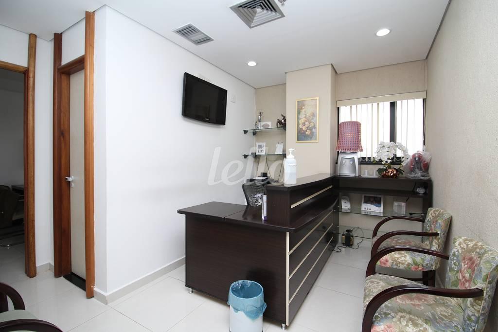 RECEPÇÃO de Sala / Conjunto para alugar, Padrão com 37 m², e 1 vaga em Higienópolis - São Paulo