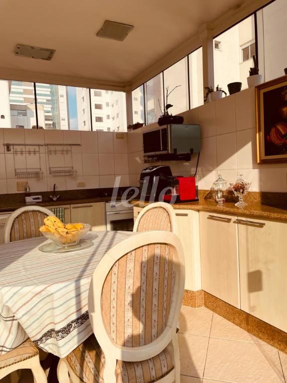 COZINHA de Apartamento à venda, cobertura - Padrão com 180 m², 4 quartos e 3 vagas em Vila Regente Feijó - São Paulo