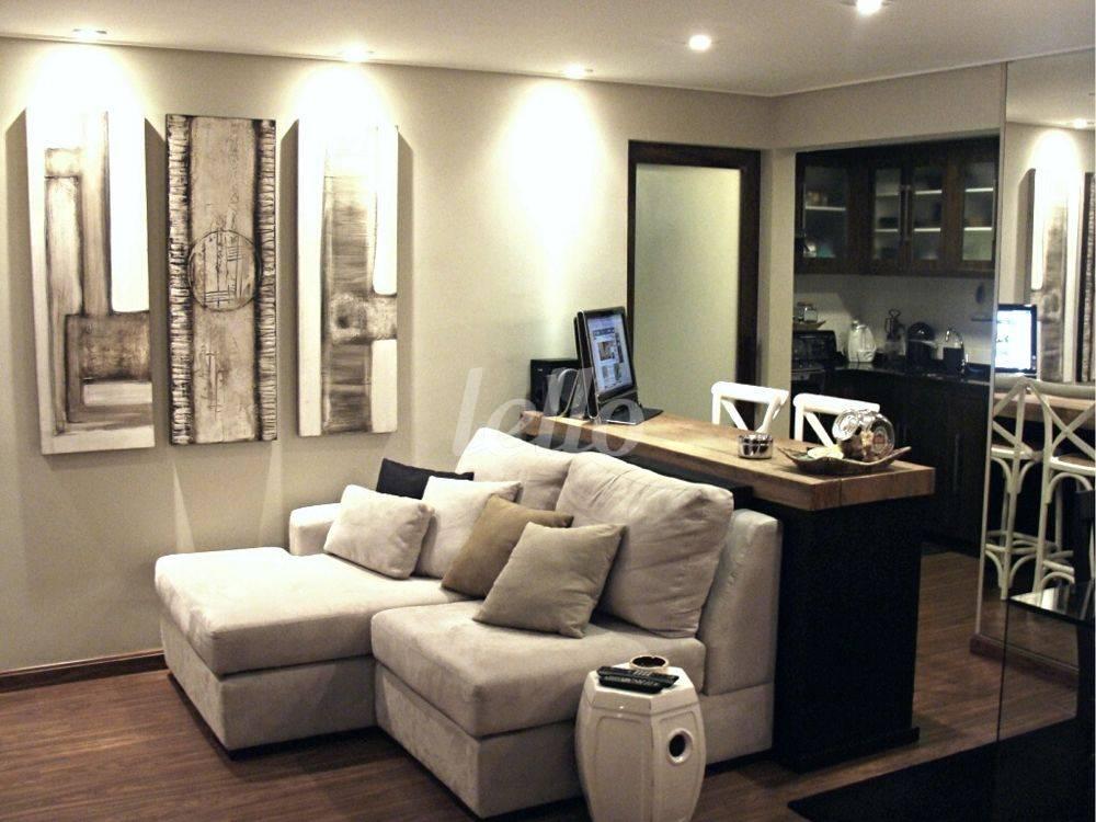 SALA DOIS AMBIENTES de Apartamento à venda, Padrão com 58 m², 1 quarto e 1 vaga em Pinheiros - São Paulo