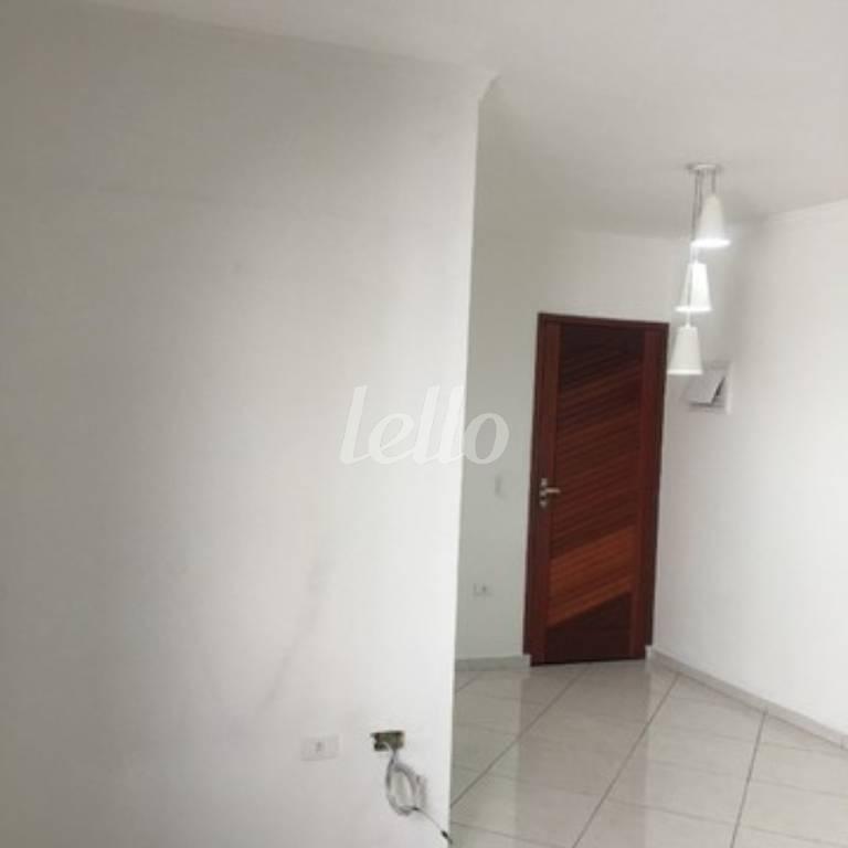 SALA de Apartamento à venda, Padrão com 80 m², 3 quartos e 1 vaga em Vila Camilópolis - Santo André