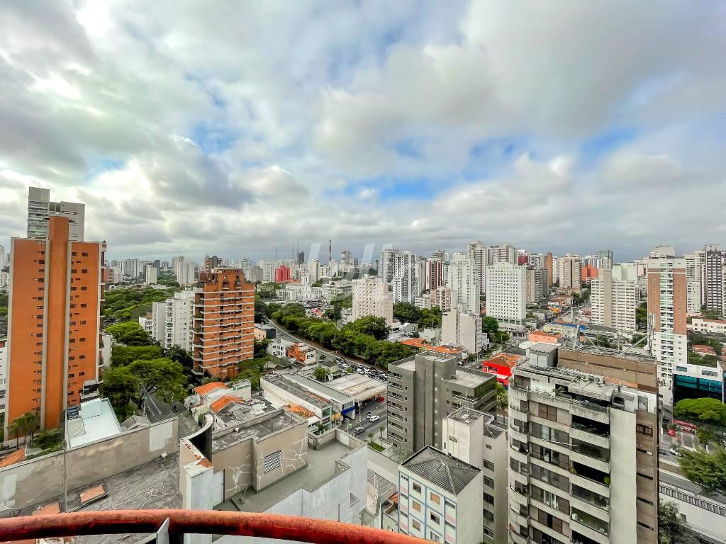 VISTA de Sala / Conjunto à venda, Duplex com 90 m², e 2 vagas em Pinheiros - São Paulo