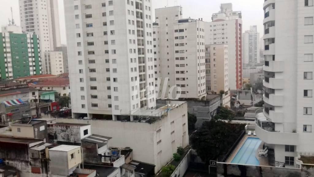 VISTA de Apartamento à venda, Padrão com 102 m², 3 quartos e 2 vagas em Vila Gumercindo - São Paulo