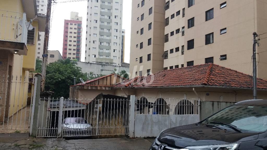 FACHADA de Área / Terreno à venda, Padrão com 1500 m², e em Chora Menino - São Paulo