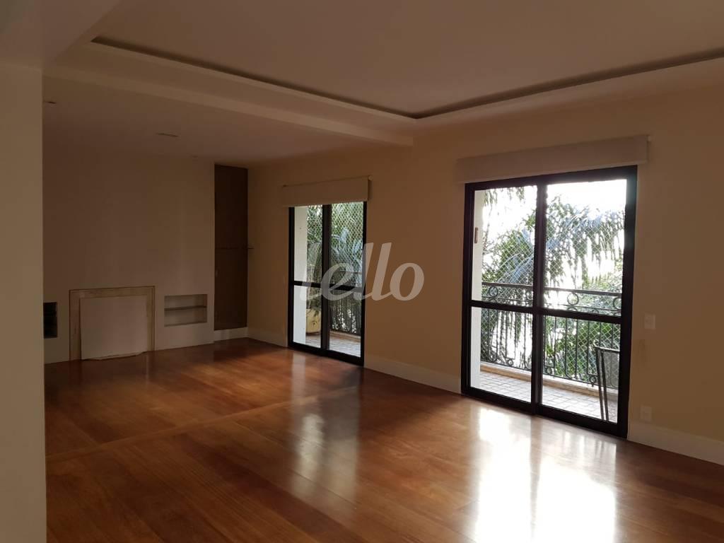 SALA de Apartamento à venda, Padrão com 257 m², 4 quartos e 4 vagas em Jardim Paulista - São Paulo
