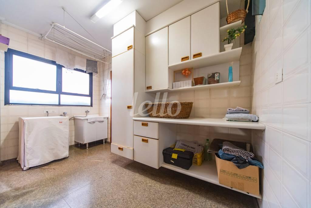 ÁREA DE SERVIÇO de Apartamento à venda, Padrão com 227 m², 4 quartos e 4 vagas em Parque da Mooca - São Paulo