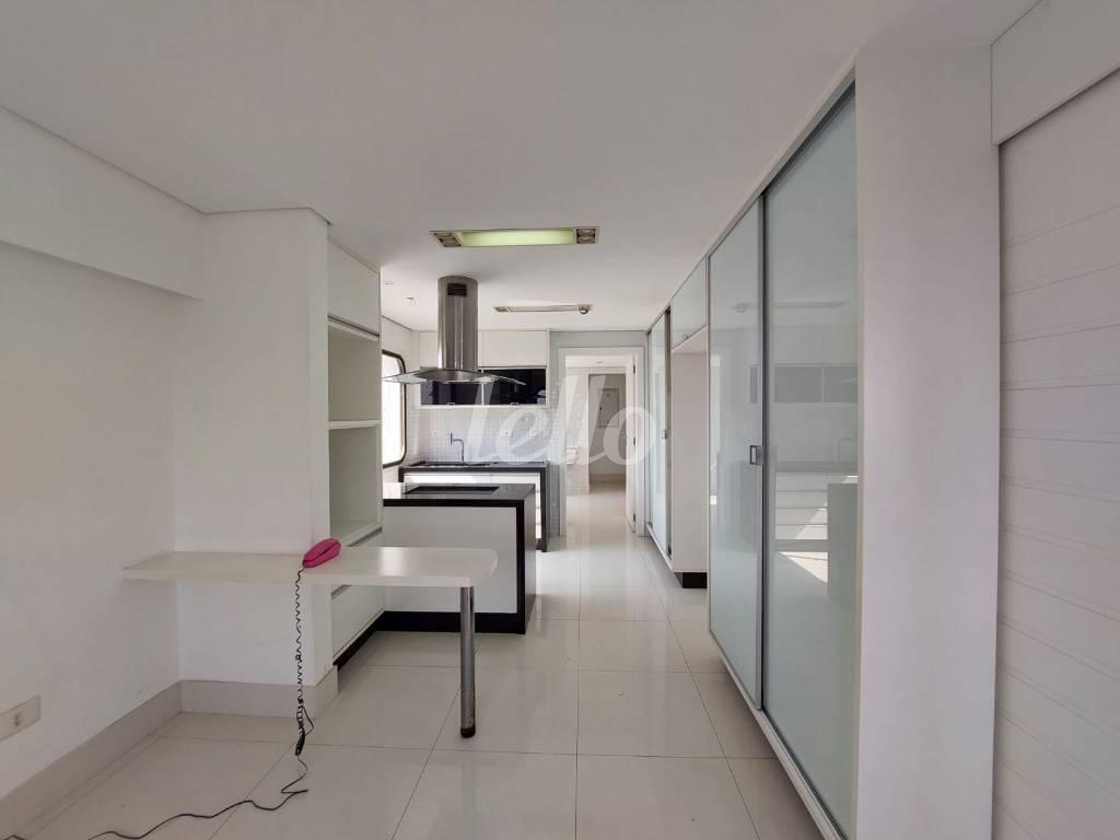 COZINHA de Apartamento à venda, Duplex com 480 m², 4 quartos e 3 vagas em Vila Analia Franco - São Paulo