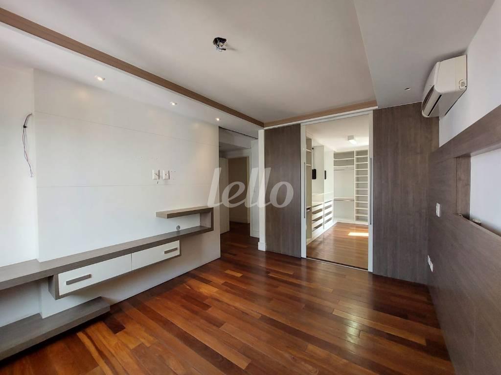 SUITE MASTER de Apartamento à venda, Duplex com 480 m², 4 quartos e 3 vagas em Vila Analia Franco - São Paulo