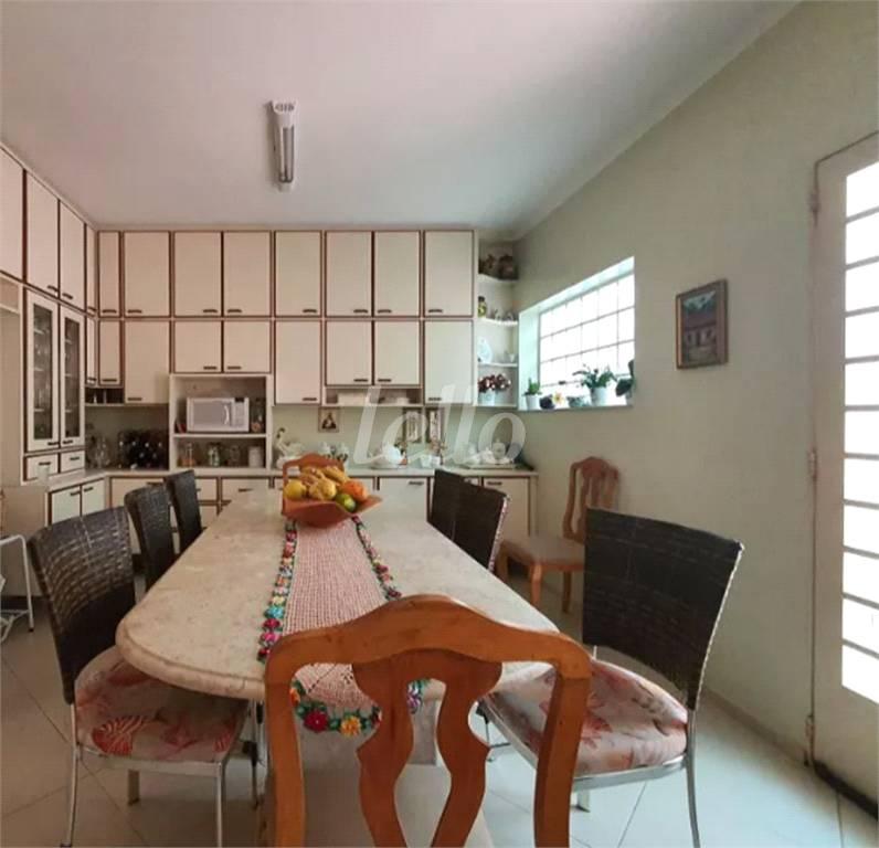 COZINHA de Casa à venda, térrea com 257 m², 3 quartos e 4 vagas em Vila Mariana - São Paulo