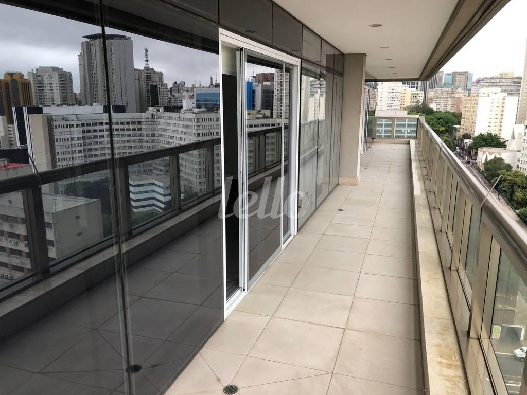 VARANDA de Sala / Conjunto para alugar, Padrão com 477 m², e 8 vagas em Aclimação - São Paulo