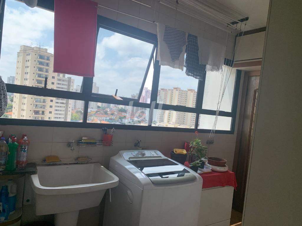 AREA DE SERVIÇO de Apartamento à venda, Padrão com 300 m², 4 quartos e 4 vagas em Mooca - São Paulo