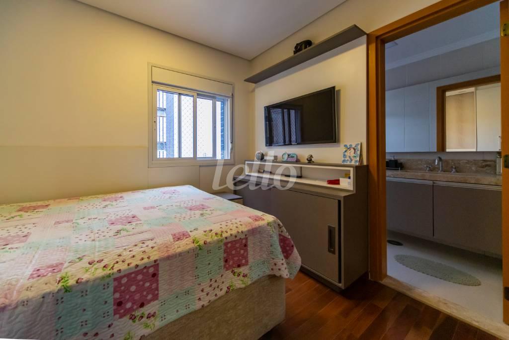 SUÍTE 2 de Apartamento à venda, Padrão com 126 m², 3 quartos e 3 vagas em Vila Lilica - Santo André